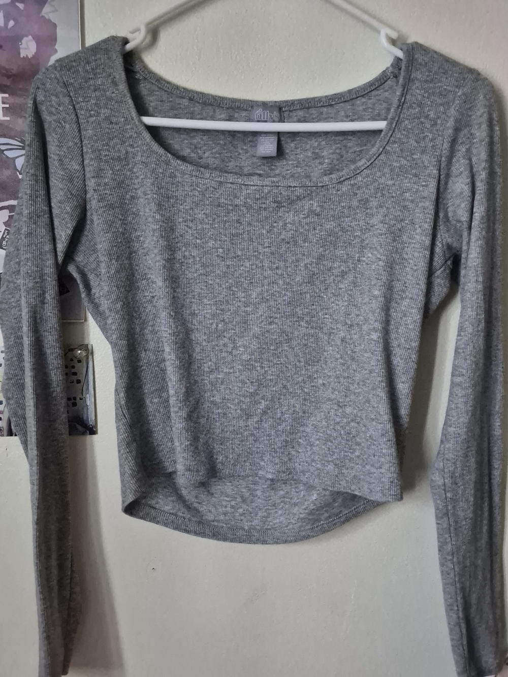 Tilly's Gray Ribbed Long-Sleeve Scoop Neck Top